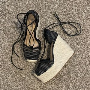 Gianni Bini Wedges